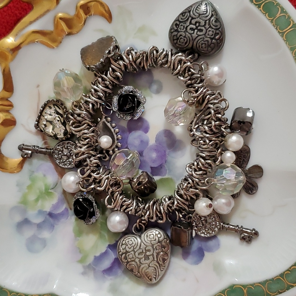Silvertone stretch bracelet charms crystals beads dangles hearts keys  findings - Picture 3 of 7